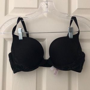 Gilligan & O’Malley Black Plunge Push-Up Bra